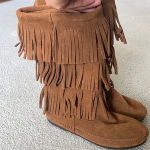 Minnetonka 3 layer fringe boots